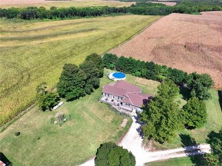 15115 286th Rd, Atchison, KS 66002