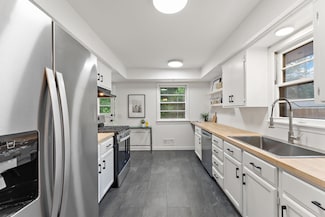 5060 Sunnyside Rd, New Brighton, MN 55112