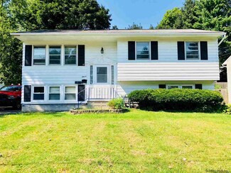 17 Clifford Rd, Albany, NY 12204