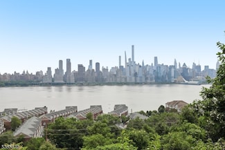 6309 Boulevard E Unit 14, West New York, NJ 07093