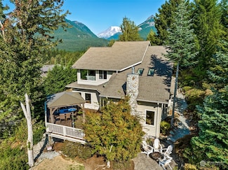 132 Hellem Dr, Packwood, WA 98361