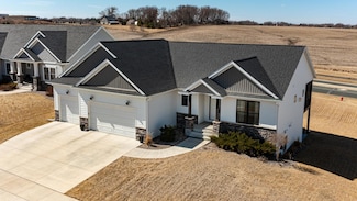 825 Grand Ridge Dr NE, Byron, MN 55920