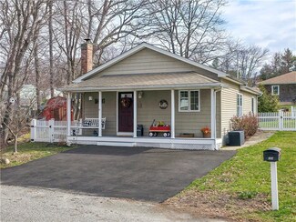 23 Legion Ave, Cumberland, RI 02864