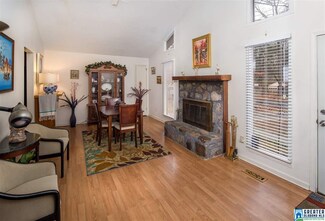 1303 Yellow Leaf Ln, Alabaster, AL 35114