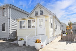9612 Monmouth Ave, Margate City, NJ 08402