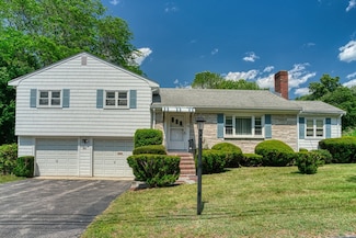 44 Ridgewood Rd, Milton, MA 02186