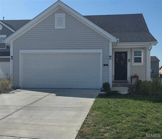 328 Crestfield Ct, Saint Charles, MO 63301