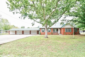158 Sweetgum Dr, La Vergne, TN 37086