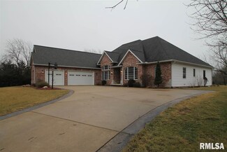 551 Santa fe Trail, Metamora, IL 61548