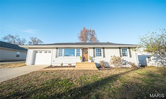 811 Soest Rd, Rolla, MO 65401