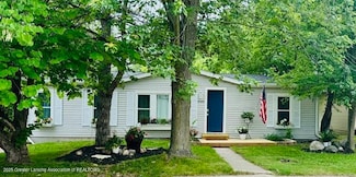 4340 Balmoral Dr, Lansing, MI 48911