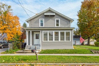20 N Main St, Manchester, NY 14504