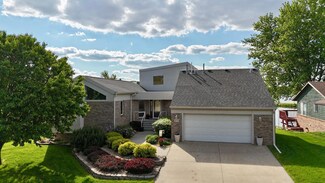 1976 Bay St, Worthington, MN 56187