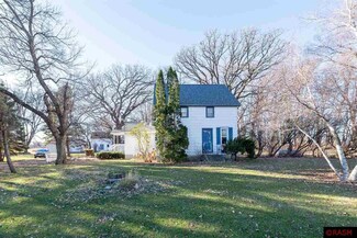 19220 589th Ave, Mankato, MN 56001