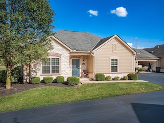 7081 Falls View Cir, Delaware, OH 43015