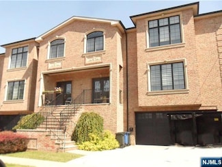 327B Lincoln Ave, Fort Lee, NJ 07024