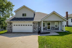 307 5th St, Neola, IA 51559