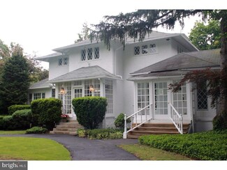 109 W Maple Ave, Merchantville, NJ 08109