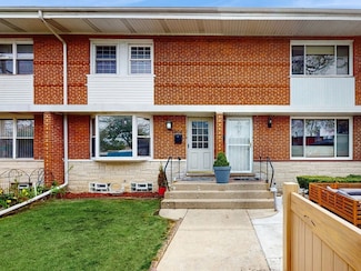 1906 Greenleaf St, Evanston, IL 60202