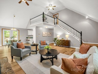 2304 Mountain Page Rd, Saluda, NC 28773