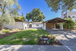 2701 Fairbrook Dr, Mountain View, CA 94040