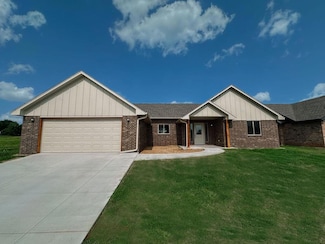 210 S Noble, Hinton, OK 73047