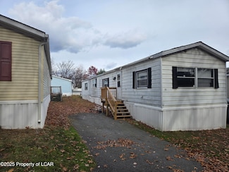 21 Quiet Cove, Jenkins Township, PA 18640