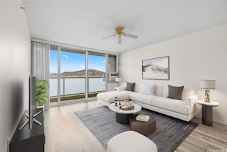 3009 Ala Makahala Place Unit 905, Honolulu, HI 96818