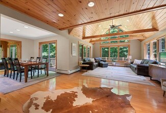 17 Moose Hollow Rd, Winhall, VT 05340