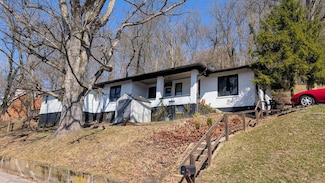 20 Fairfax Dr, Wheeling, WV 26003