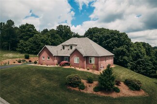 210 Skyline Dr, Indiana, PA 15701
