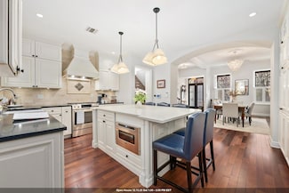 944 Bloomfield St, Hoboken, NJ 07030