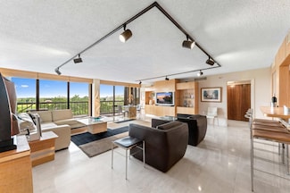 2480 Presidential Way Unit 6030, West Palm Beach, FL 33401