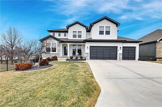 24514 W 79th Terrace, Lenexa, KS 66227