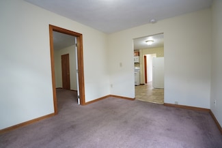 96 Nichols Ave Unit B, Watertown, MA 02472