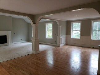 130 E Derry Rd, Chester, NH 03036