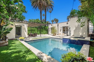 321 N Laurel Ave, Los Angeles, CA 90048