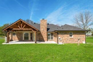16499 Hilltop Ln, Forney, TX 75126