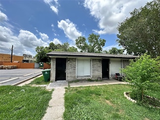 7610 Red Robin Ln Unit 2, Houston, TX 77075