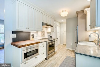 1008 Hyde Park Dr, Annapolis, MD 21403