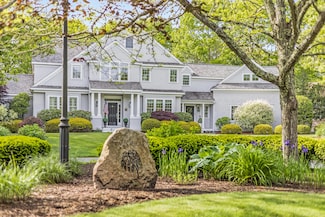 11 Teal Cir, Mashpee, MA 02649