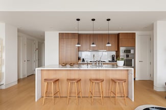 242 Broome St Unit 11A, New York, NY 10002