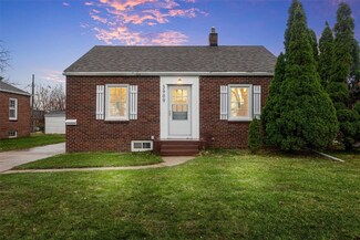 3909 B Ave NE, Cedar Rapids, IA 52402
