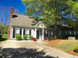 4706 Topsail Ct, Charlotte, NC 28212
