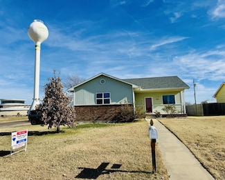404 S Walnut St, Greensburg, KS 67054