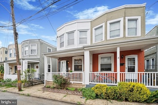 34 S Cricket Terrace, Ardmore, PA 19003