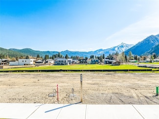 115 Alpenglow Dr, Leavenworth, WA 98826