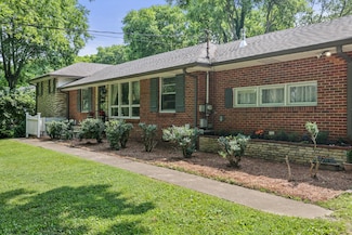 737 Howse Ave, Madison, TN 37115