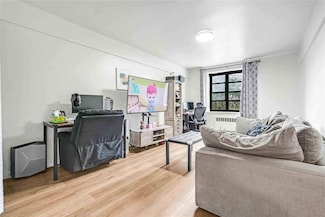 26-20 141st St Unit 4A, Flushing, NY 11354