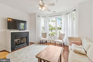 6476 Cheyenne Dr Unit 203, Alexandria, VA 22312